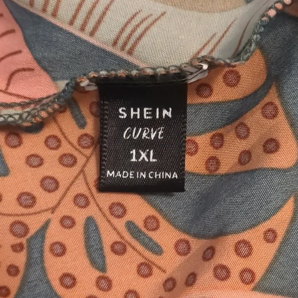 Tropical Print Plunge Dress - Picture 4 of 4